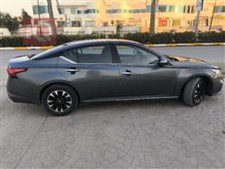 نيسان ألتيما